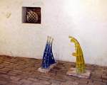 Věčné 'E' a věčné 'A' (porcelán) / Eternal 'E' and eternal 'A' (porcelain) /90 cm, 2000 photo